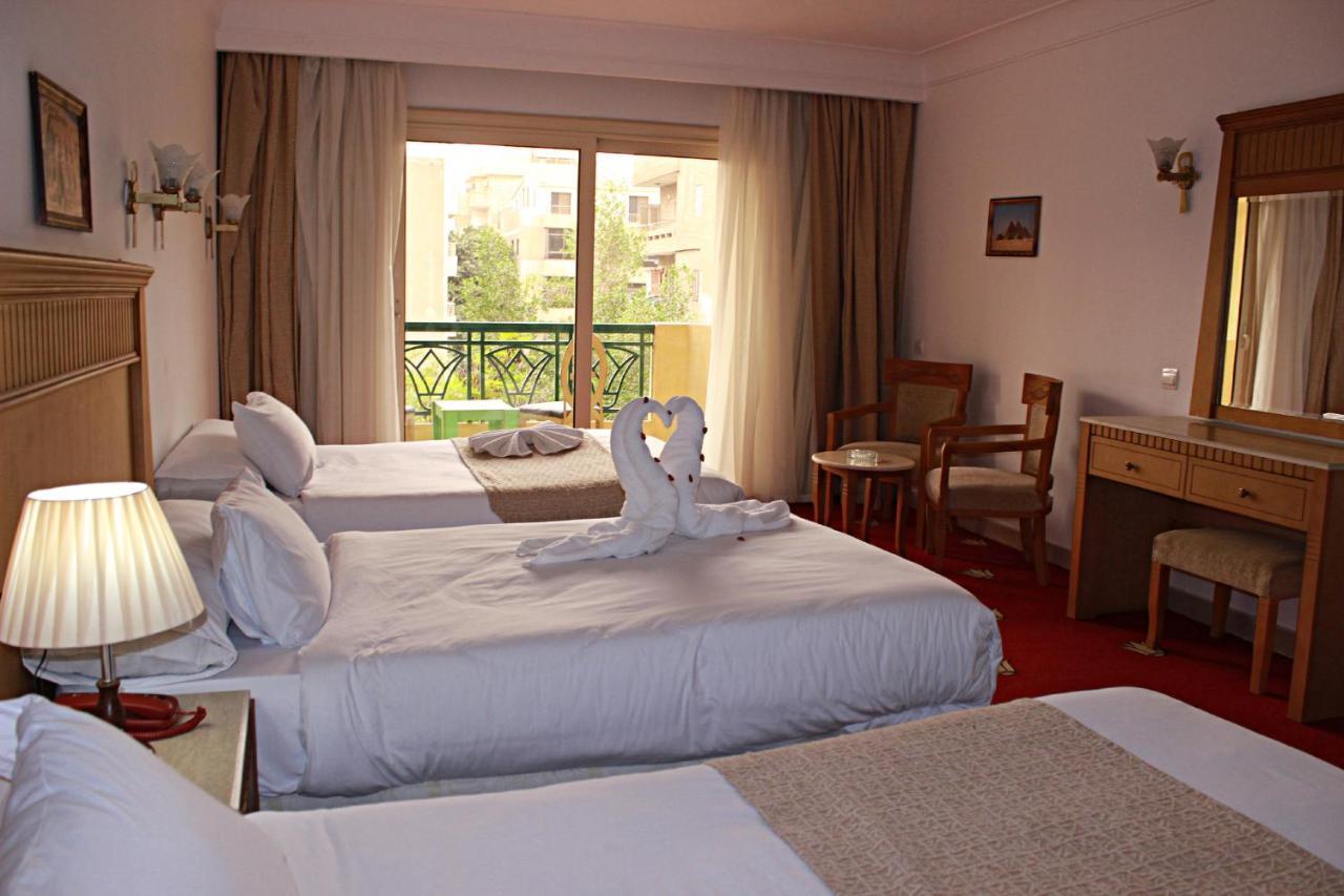 New Regency Pyramids View Hotel Kafret el-Gabal Exterior foto