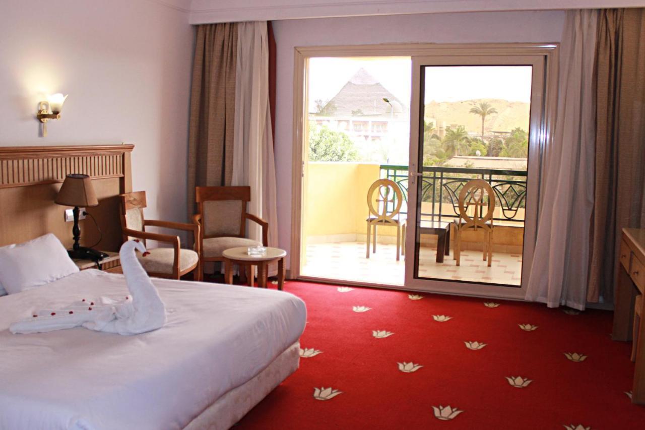 New Regency Pyramids View Hotel Kafret el-Gabal Exterior foto